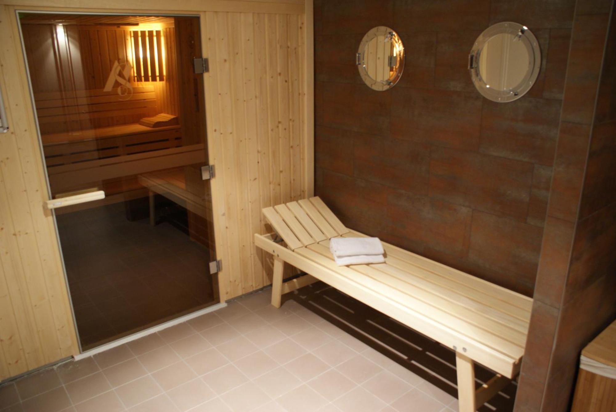 Mercure Maurepas Saint Quentin Eksteriør billede