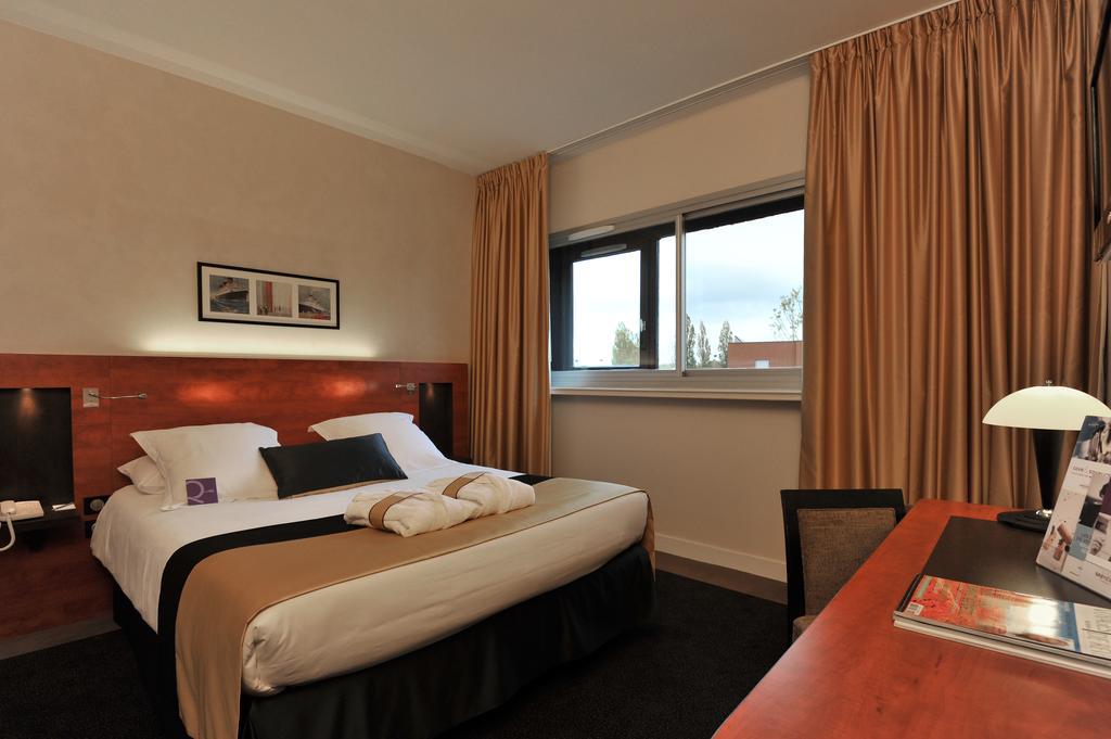 Mercure Maurepas Saint Quentin Eksteriør billede