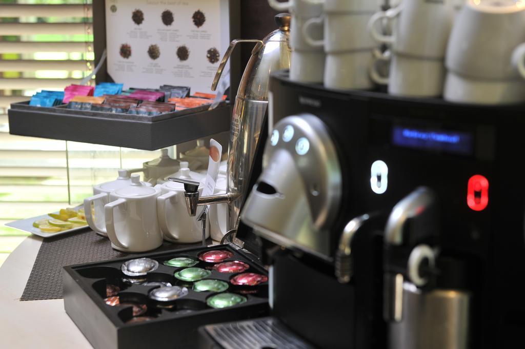 Mercure Maurepas Saint Quentin Eksteriør billede